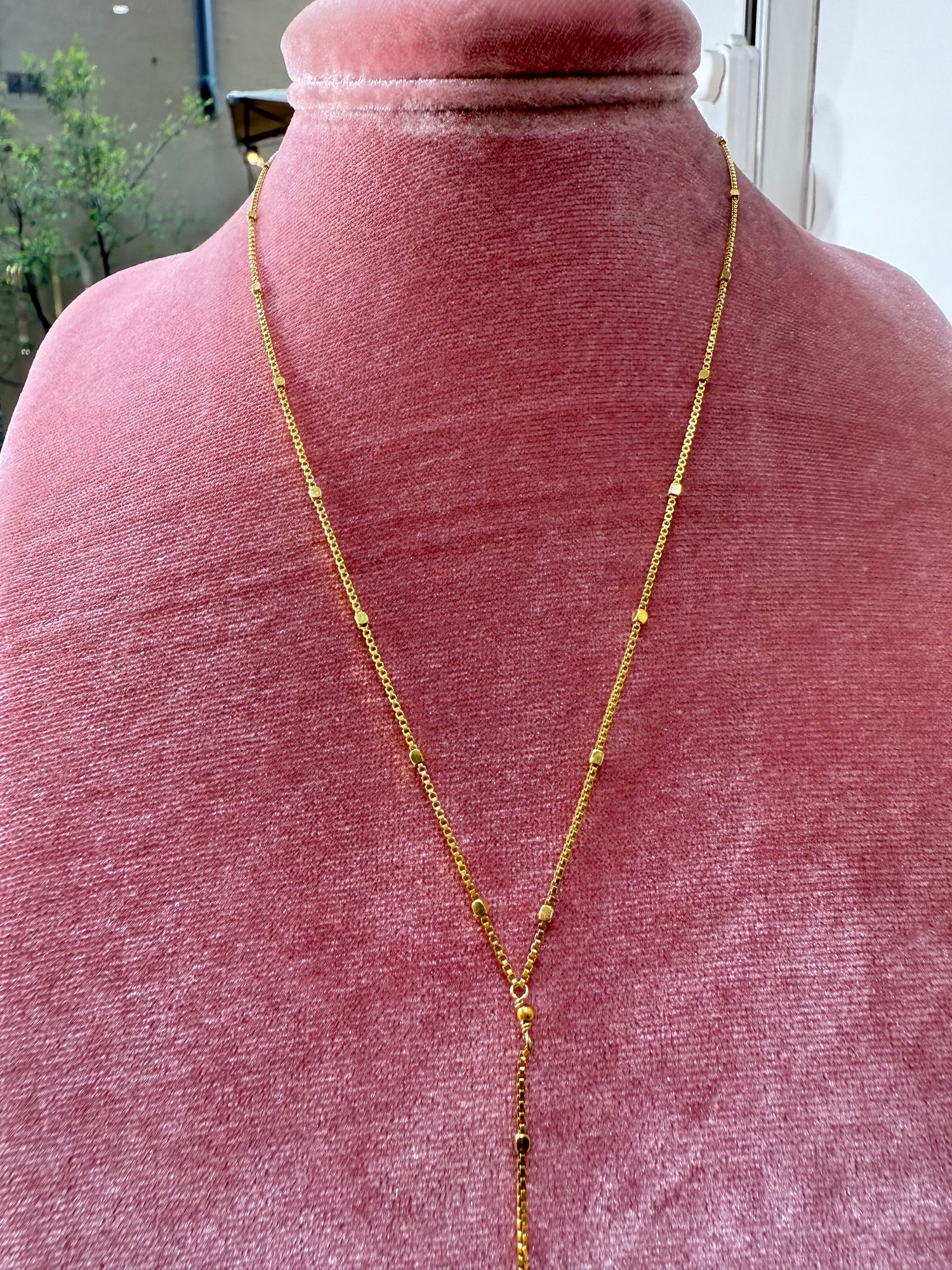 Collana Essence