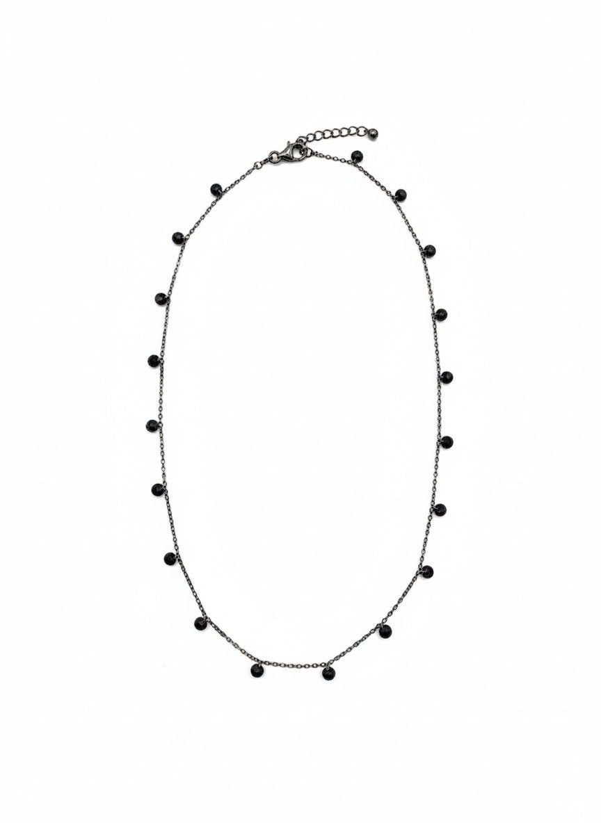 MustHave | White & Black