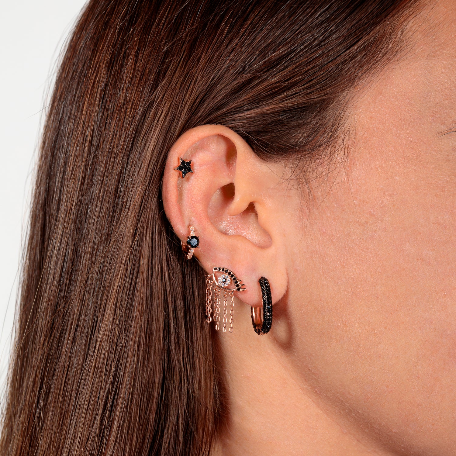 Mono Orecchino Stella Small argento 925 placcato oro rosa o oro 18k con zirconi Neri Fofo Somani Modella