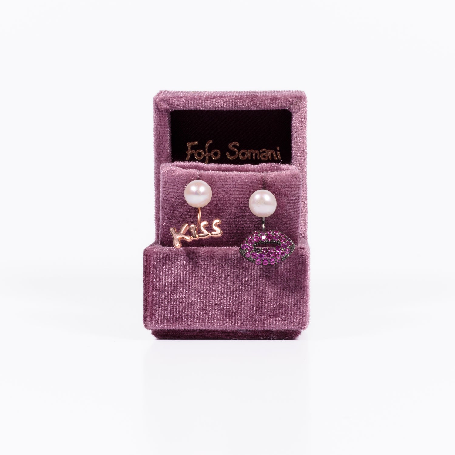Monorecchino Kiss & Pearl argento 925 oro rosa con scritta Kiss perla coltivata in acqua dolce Fofo Somani Confezioni