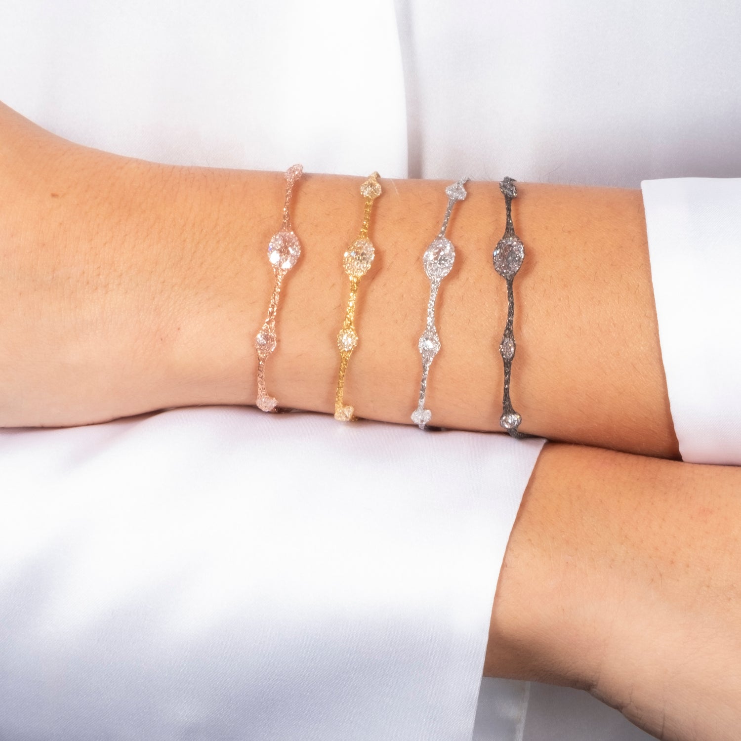Bracciale Calza  lavorazione a calza  argento 925 Placcato Oro 18k con zirconi Fofo Somani Modella